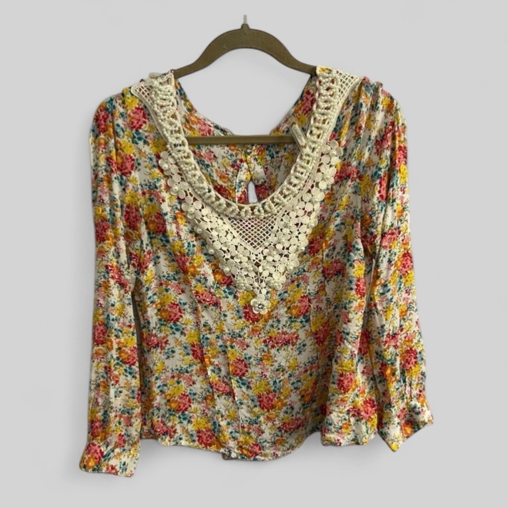 Boutique cottagecore floral dress pearl necklace embellished top size Medium